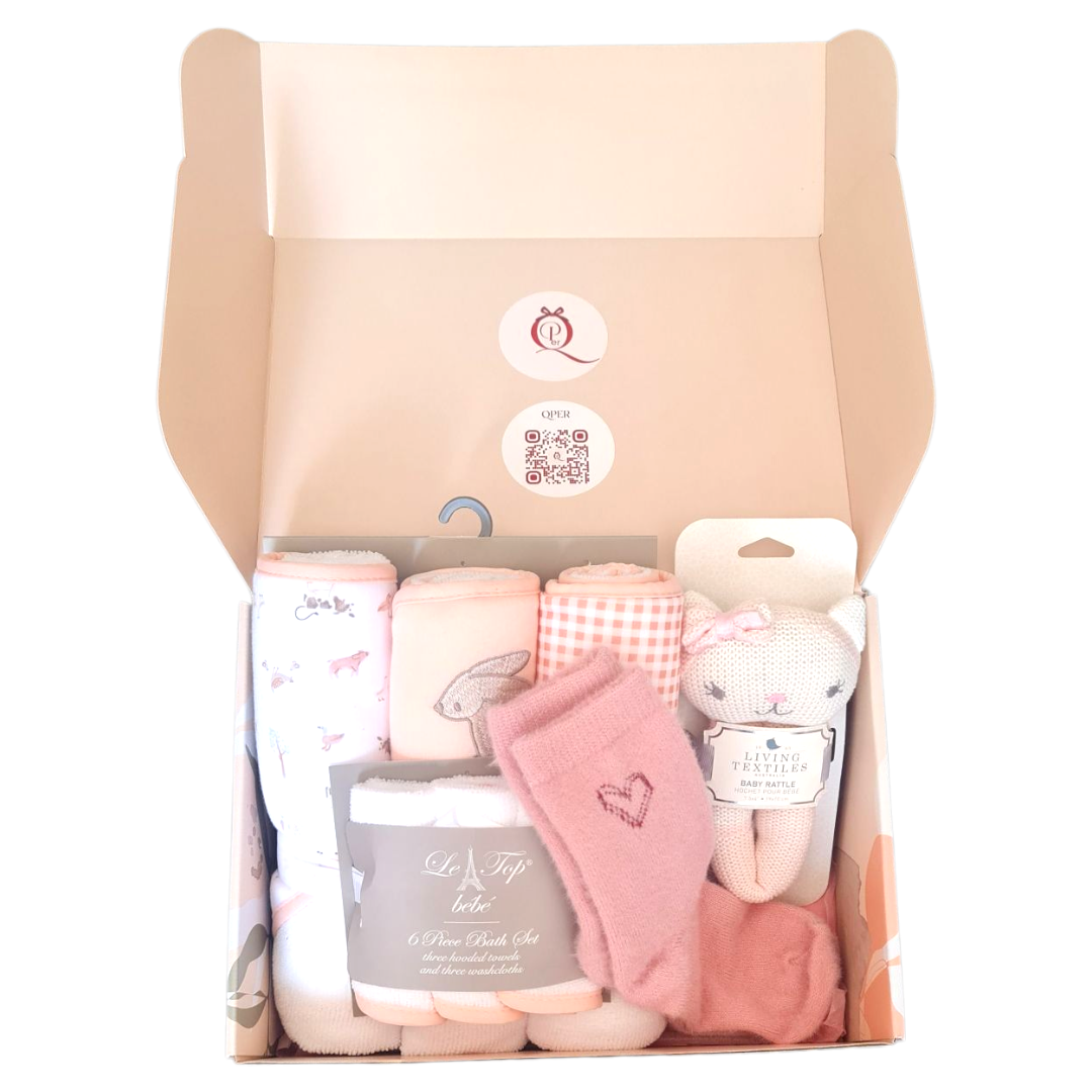 Baby girl gift set with cozy socks for mum