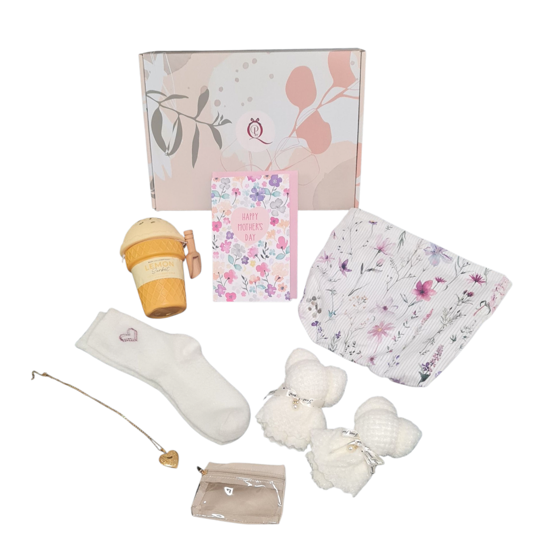 Heart themed relaxation gift set